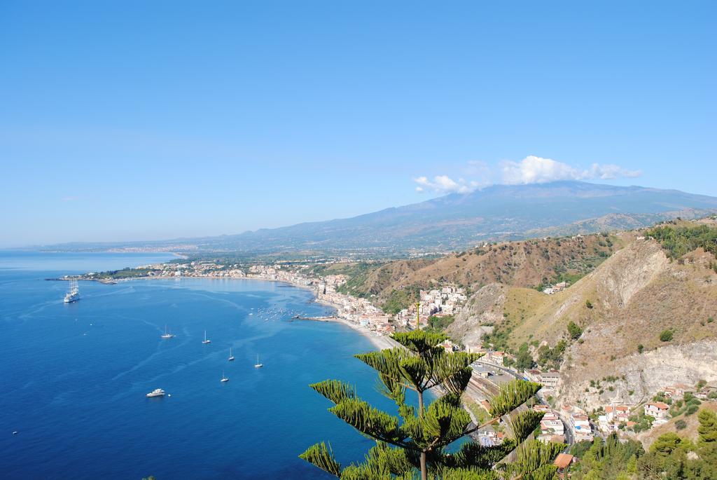 Tiziana Apartment Giardini Naxos Ruang foto